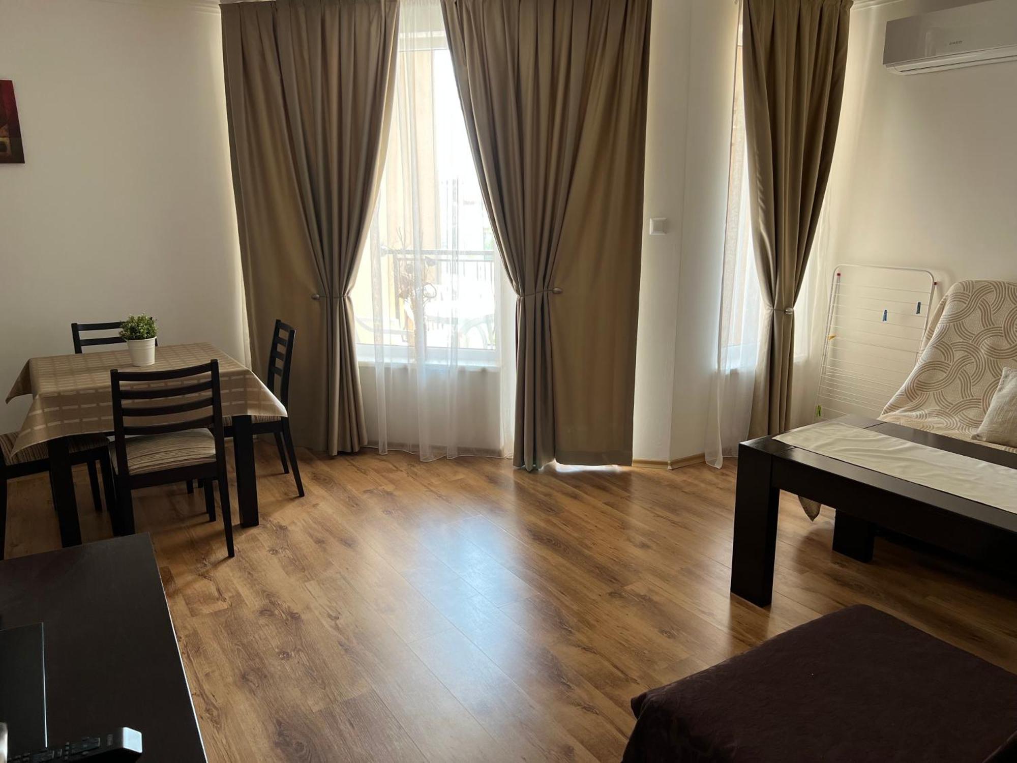 Antorini Apartments Sveti Vlas Exterior photo