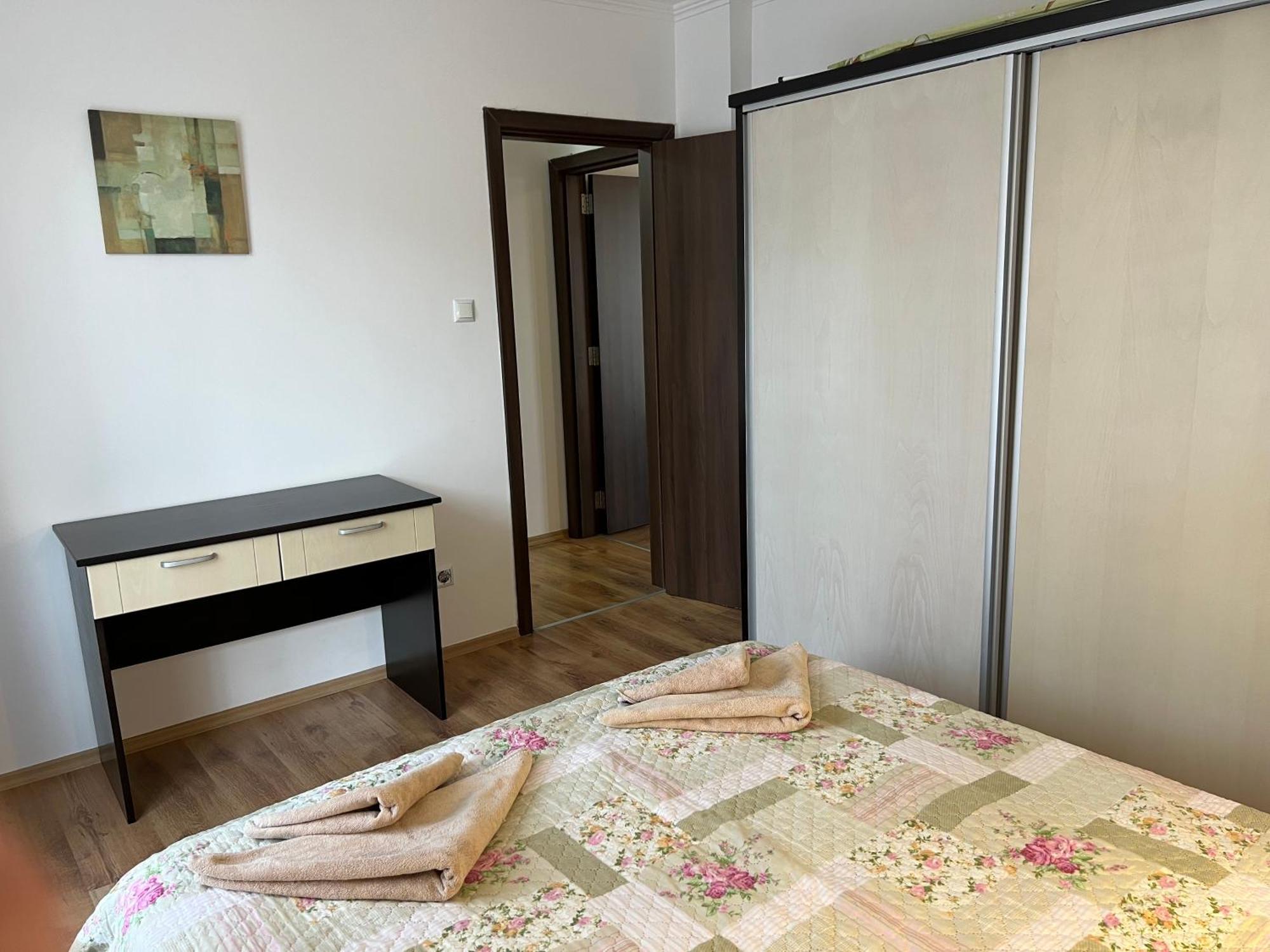 Antorini Apartments Sveti Vlas Exterior photo
